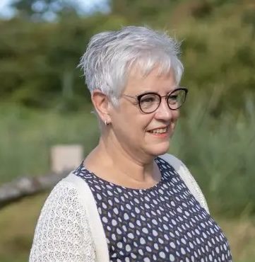 Annelies Klos Annelies Klos